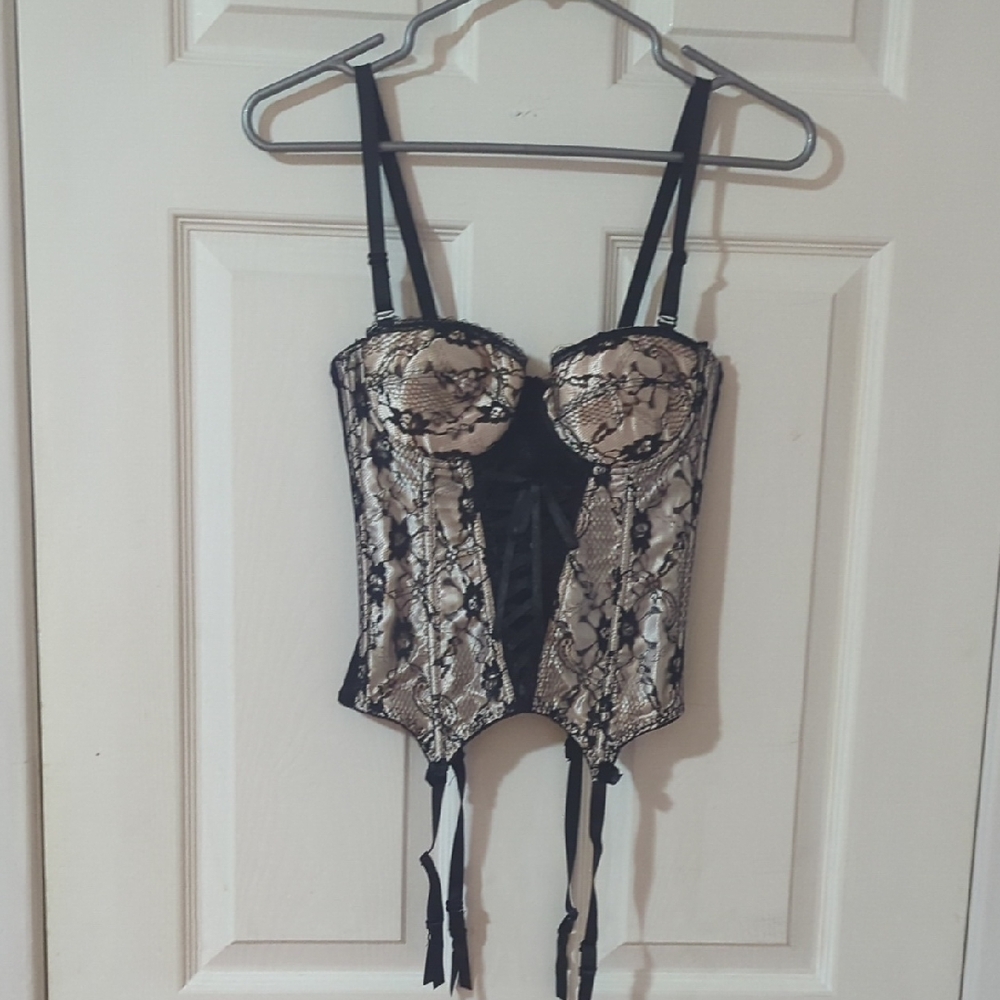 LACE CORSET